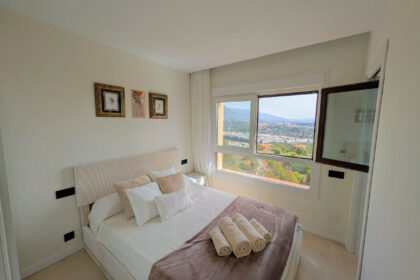 e26a18fb8cf884d0fe4dc2af72c8e83e - 26