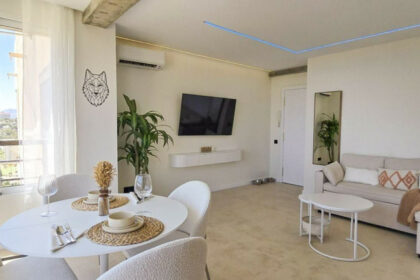 e26a18fb8cf884d0fe4dc2af72c8e83e - 3