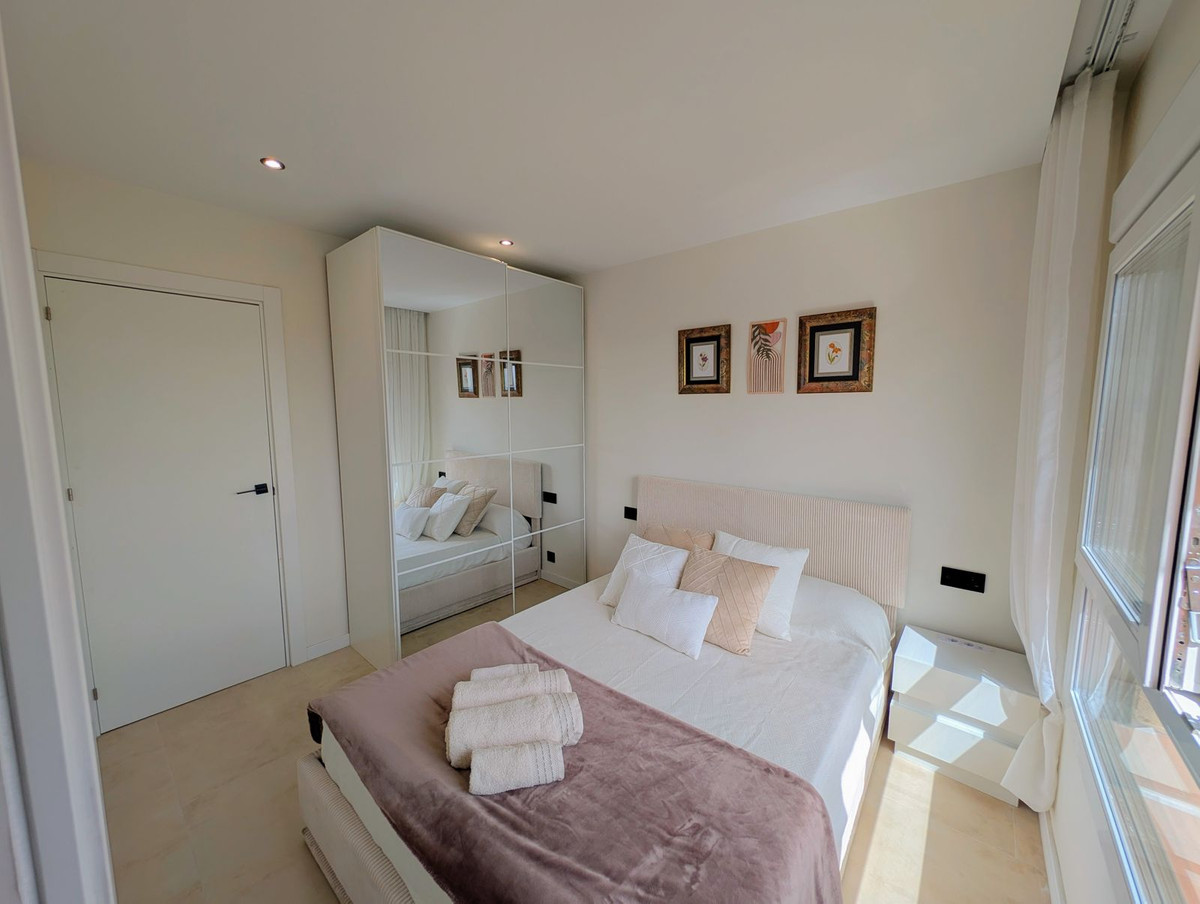 e26a18fb8cf884d0fe4dc2af72c8e83e - 31