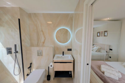 e26a18fb8cf884d0fe4dc2af72c8e83e - 36