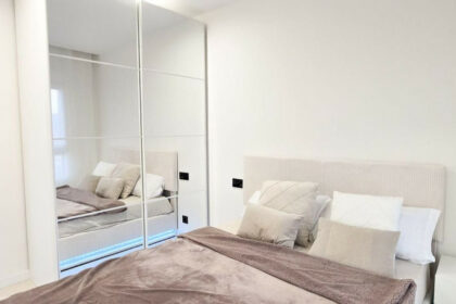 e26a18fb8cf884d0fe4dc2af72c8e83e - 45