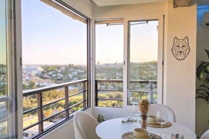 e26a18fb8cf884d0fe4dc2af72c8e83e - 5