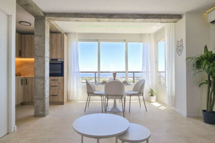 e26a18fb8cf884d0fe4dc2af72c8e83e - 53