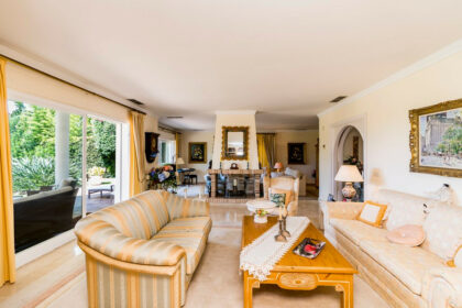 e26c9b3615225d7c816b84b29e22df08 - 10