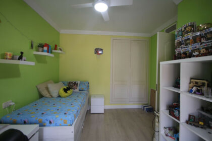 e2a3cd1406b0b27c97c9fb15efdb9220 - 18