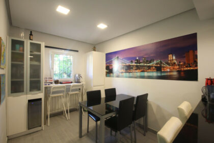 e2a3cd1406b0b27c97c9fb15efdb9220 - 24