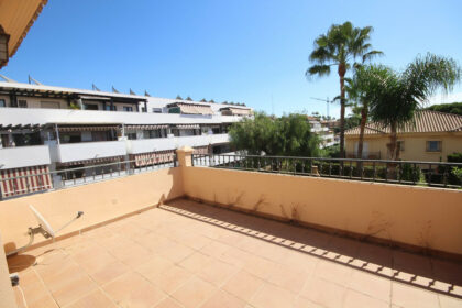 e2a3cd1406b0b27c97c9fb15efdb9220 - 30