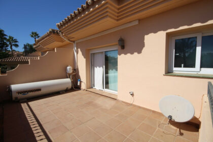 e2a3cd1406b0b27c97c9fb15efdb9220 - 31