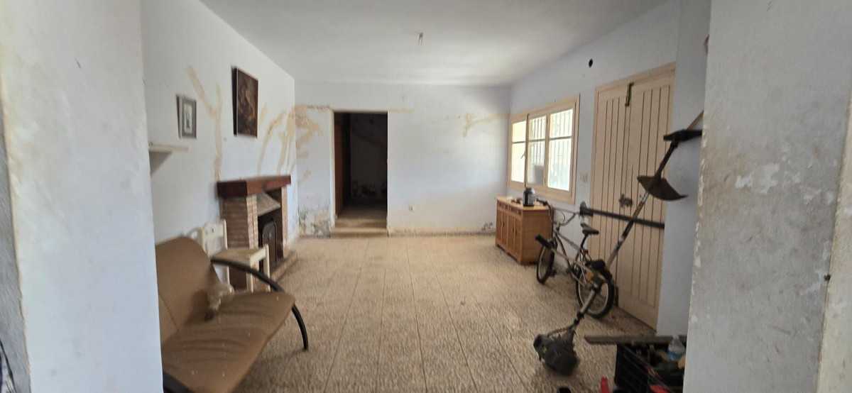 e38b541d518dcd005b757a5049634e8d - 11