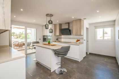 e3b020c8b8f6cba5563b7282a5d12f16 - 37