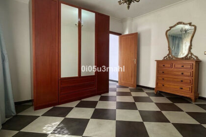 e4e1f10913ef2b48cefb7b2bfe5c4383 - 31