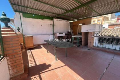 e4e1f10913ef2b48cefb7b2bfe5c4383 - 38