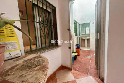 e4e1f10913ef2b48cefb7b2bfe5c4383 - 7