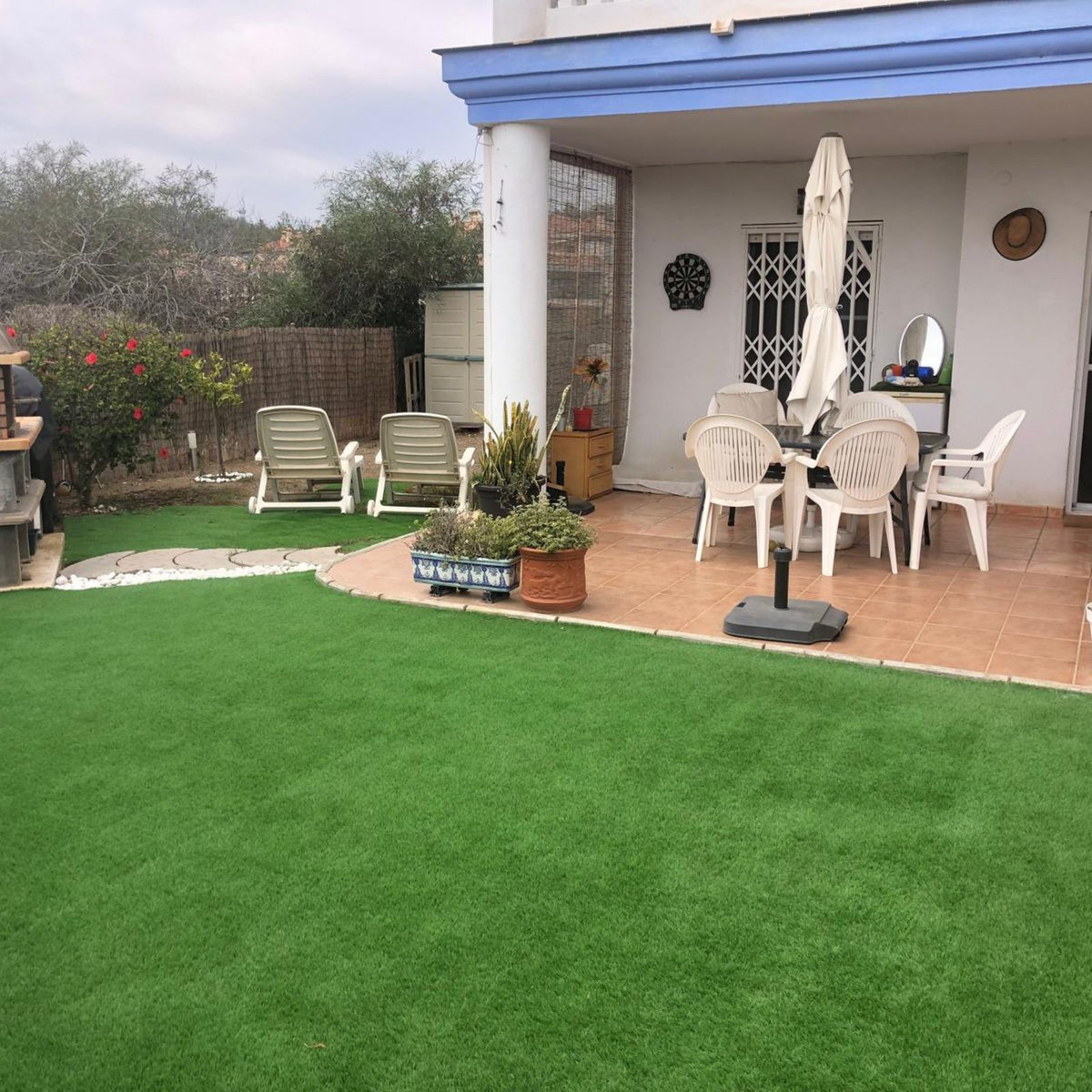 e58dcb824acd69a4059d2a16ce736bec - 1