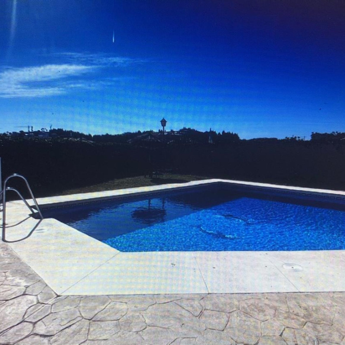 e58dcb824acd69a4059d2a16ce736bec - 13