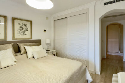 e5994dd241c658729731d61a754a4790 - 24