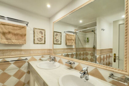 e5994dd241c658729731d61a754a4790 - 33