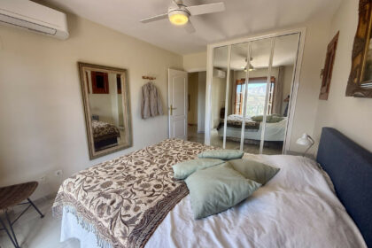 e5b321a9bbd9b168d8c8fede54ae5945 - 21