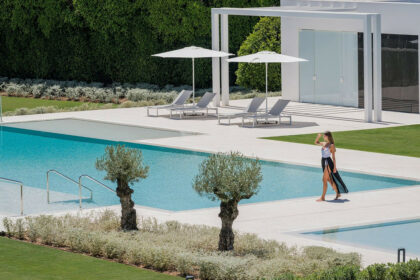 e5b35cbd589a8f3cca24637d01a622ad - 16