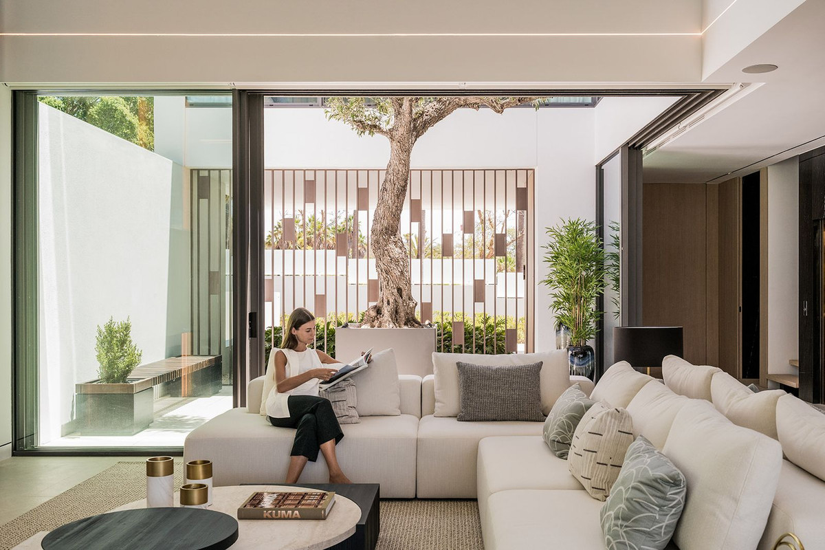 e5b35cbd589a8f3cca24637d01a622ad - 2