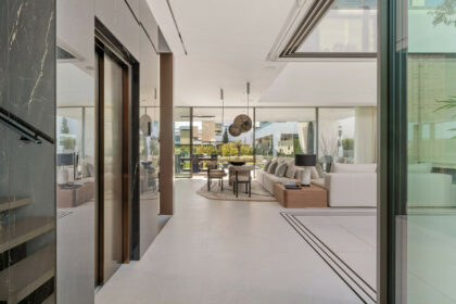 e5b35cbd589a8f3cca24637d01a622ad - 3