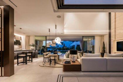 e5b35cbd589a8f3cca24637d01a622ad - 33