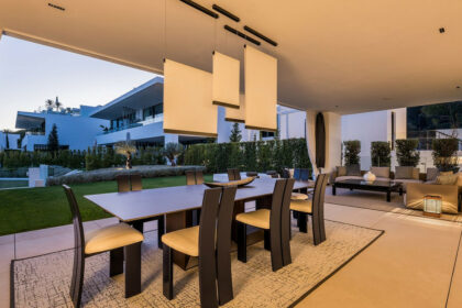 e5b35cbd589a8f3cca24637d01a622ad - 38