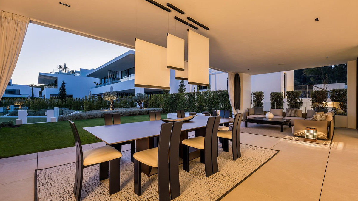 e5b35cbd589a8f3cca24637d01a622ad - 38