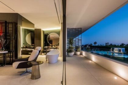 e5b35cbd589a8f3cca24637d01a622ad - 42