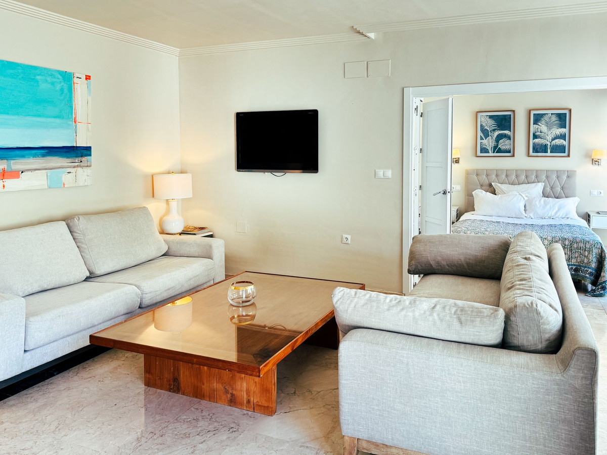 e6625bd718e393cf7807495e47d0b47d - 24