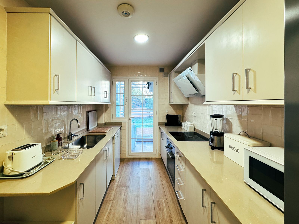 e6625bd718e393cf7807495e47d0b47d - 26