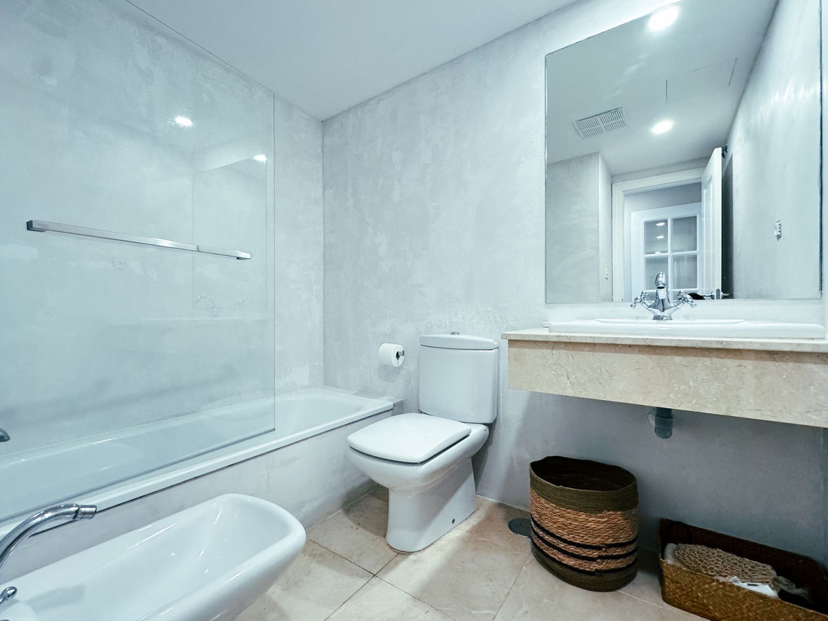 e6625bd718e393cf7807495e47d0b47d - 35