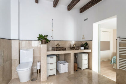 e79b6811f8b45373567571372cc0288a - 18