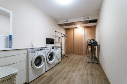 e79b6811f8b45373567571372cc0288a - 27