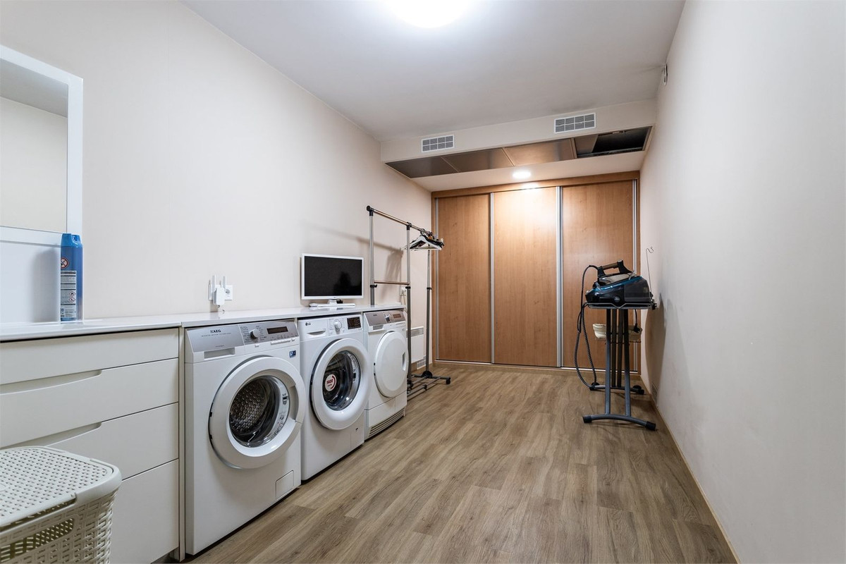 e79b6811f8b45373567571372cc0288a - 27