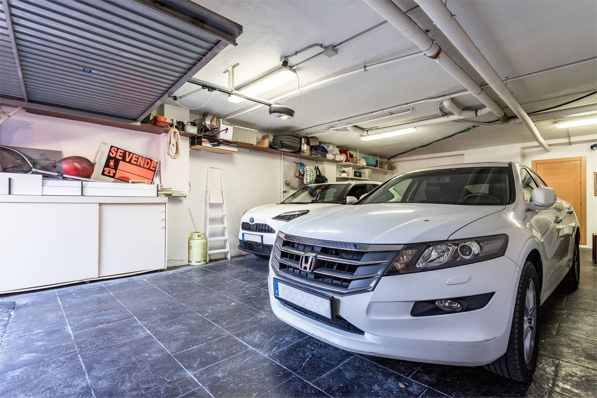 e79b6811f8b45373567571372cc0288a - 28