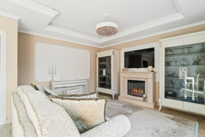 e79b6811f8b45373567571372cc0288a - 4