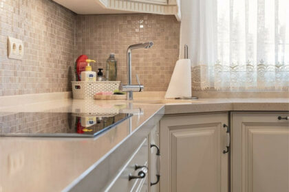 e79b6811f8b45373567571372cc0288a - 8