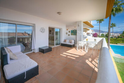 e80959e60b19012c86422a08c55183ea - 14