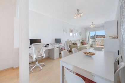 e80959e60b19012c86422a08c55183ea - 25