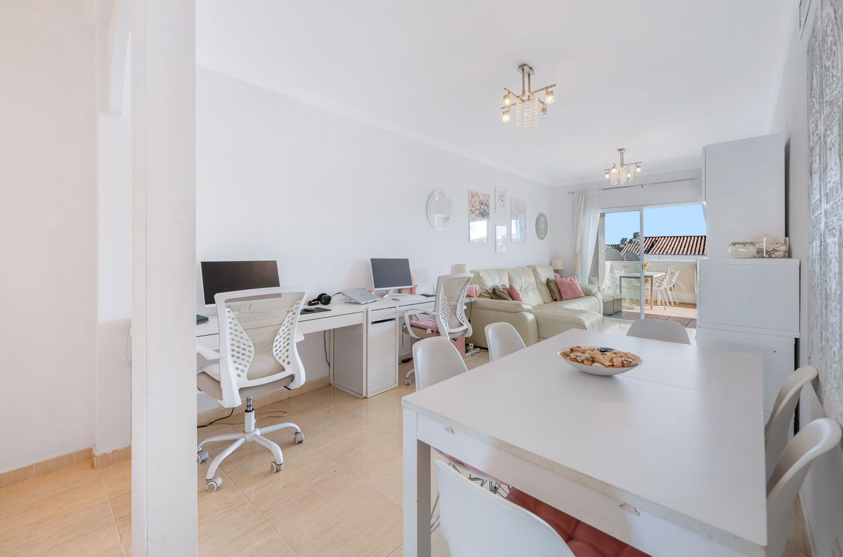 e80959e60b19012c86422a08c55183ea - 25