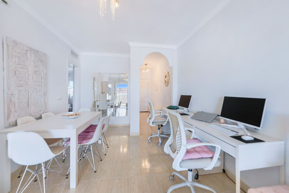 e80959e60b19012c86422a08c55183ea - 27