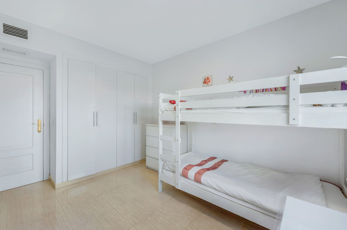 e80959e60b19012c86422a08c55183ea - 28