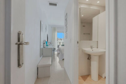 e80959e60b19012c86422a08c55183ea - 35