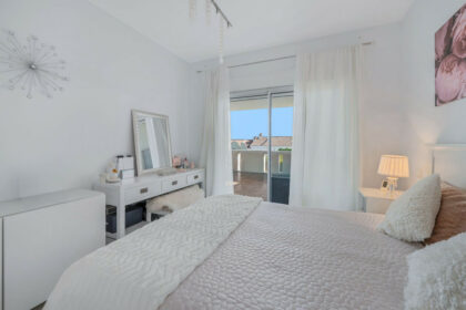 e80959e60b19012c86422a08c55183ea - 37