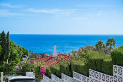 e80959e60b19012c86422a08c55183ea - 9