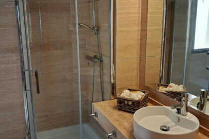 e81ad8894ab3e15a5b152d1f9cd51239 - 23