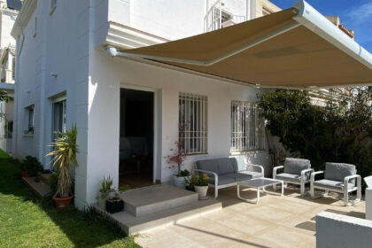 e871dc7ada3647cad6f1f5d6a70a3549 - 16