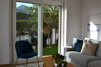 e871dc7ada3647cad6f1f5d6a70a3549 - 5