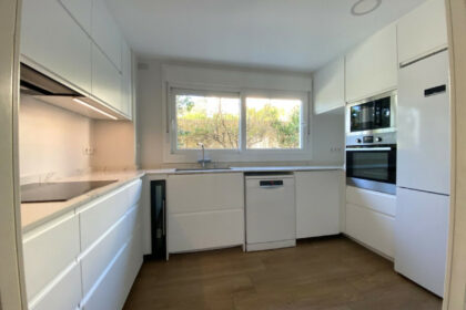 e871dc7ada3647cad6f1f5d6a70a3549 - 6